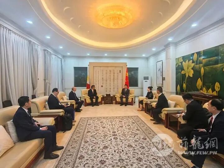 福建中医药大学代表团拜会中国驻菲律宾特命全权大使井泉